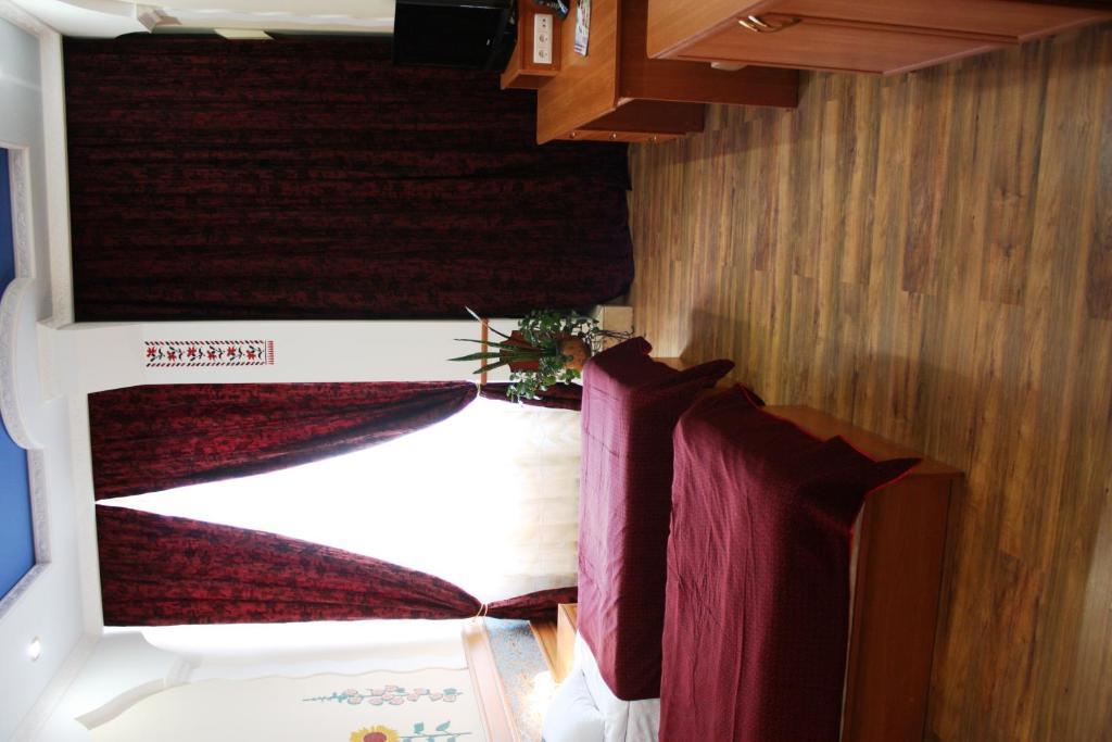Volter Hotel Lemberg Zimmer foto