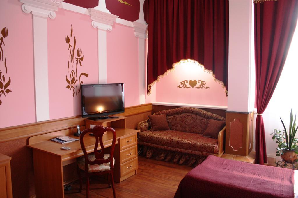 Volter Hotel Lemberg Zimmer foto