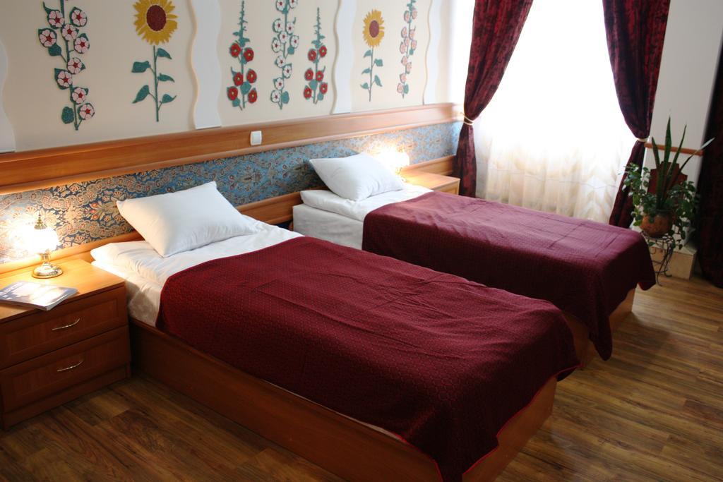Volter Hotel Lemberg Zimmer foto